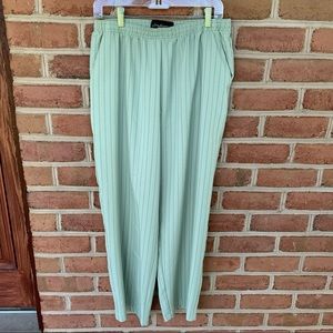 Sage green pant vintage. Size PL